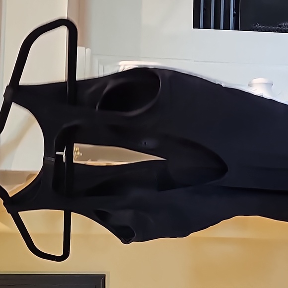 Black bathing suit with skirt coverup - Picture 6 of 11